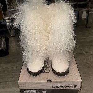 Bearpaw Boetis White Snow Boots - Women| Color: White Size: 8